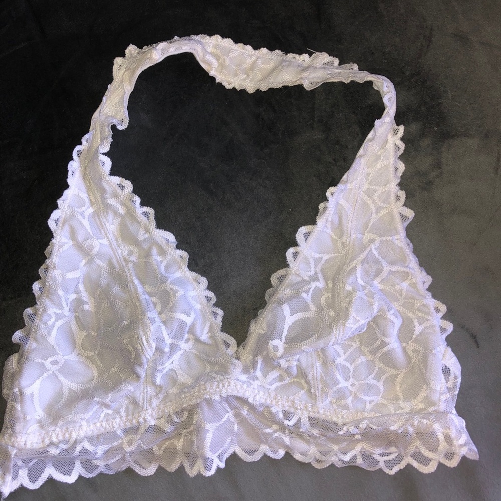 victoria’s secret pink halter bralette